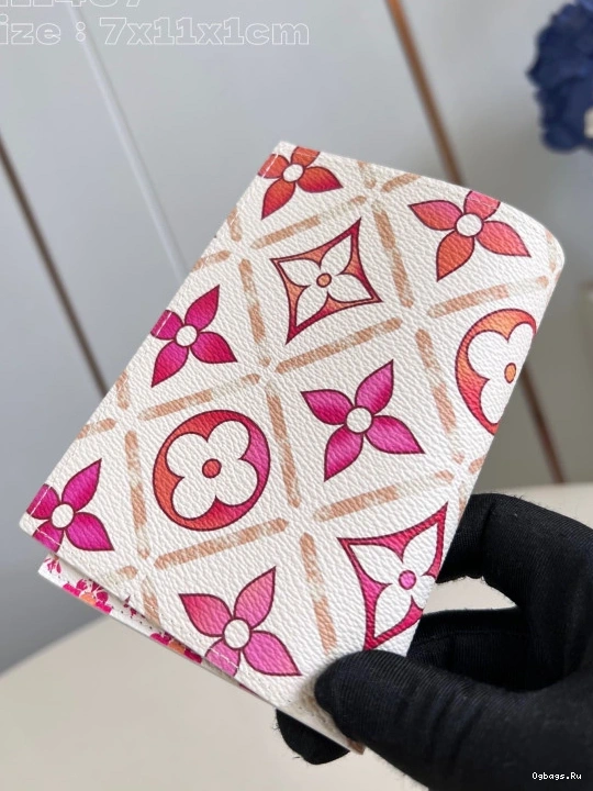 cm VUITTON LOUIS Organizer-7.5*11.1*1 Pocket 0201